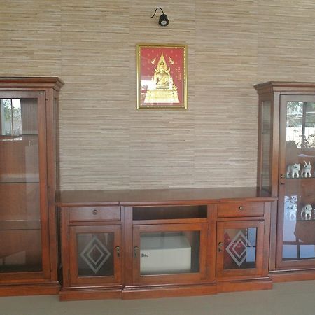 Baan Duangkamol Hotel Phitsanulok Exterior photo
