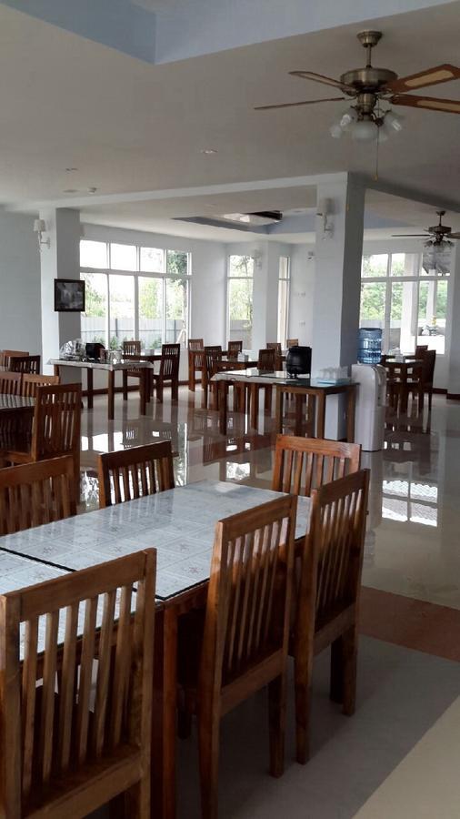 Baan Duangkamol Hotel Phitsanulok Exterior photo