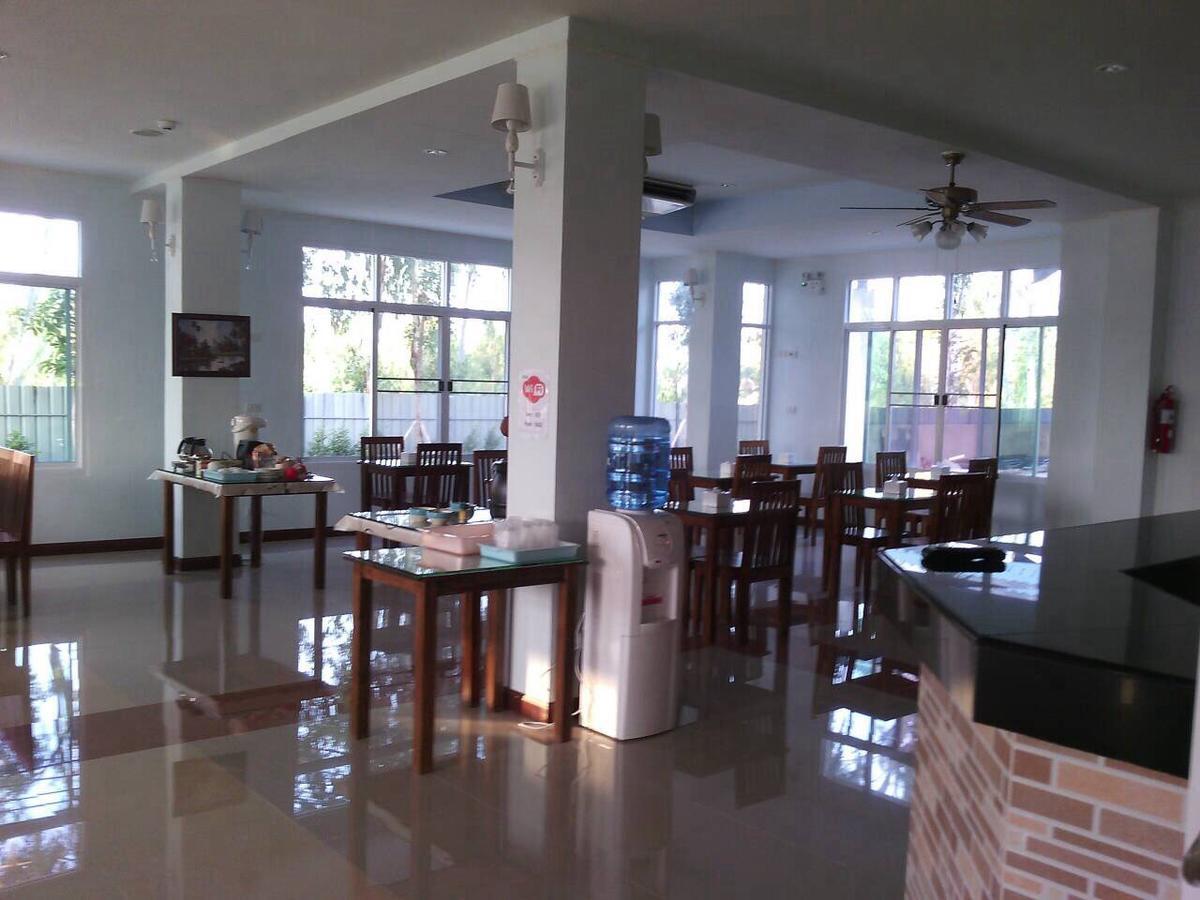 Baan Duangkamol Hotel Phitsanulok Exterior photo