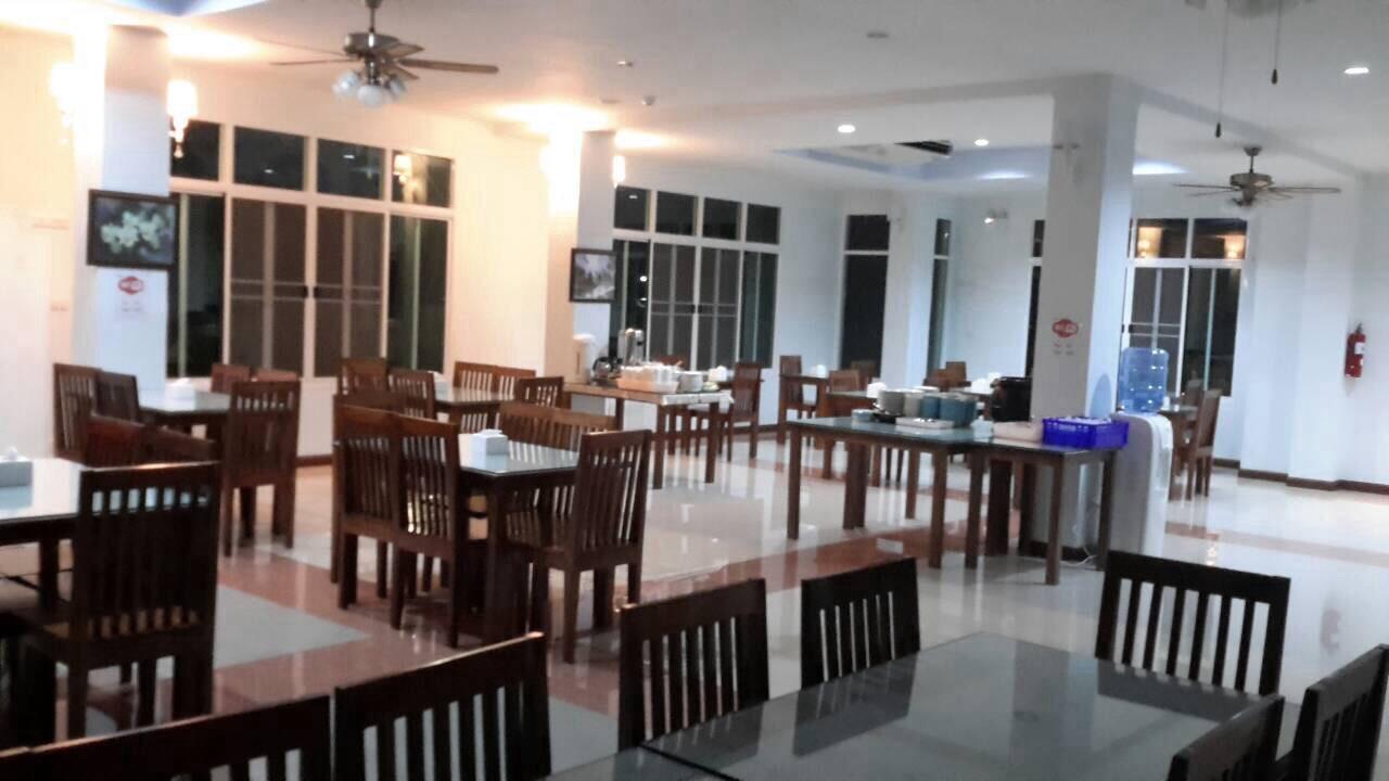 Baan Duangkamol Hotel Phitsanulok Exterior photo
